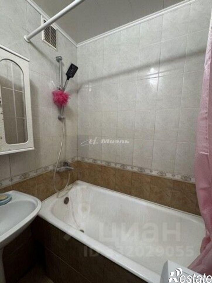 3-комн квартира Симферополь г., Декабристов ул., д.14/28