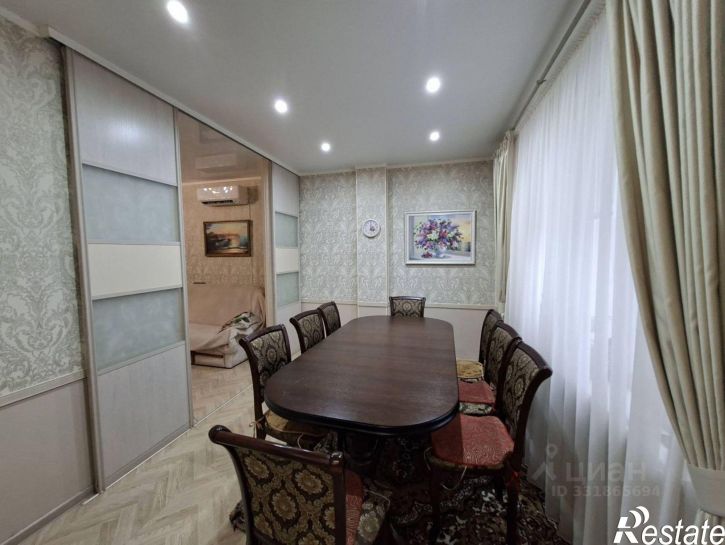 4-комн квартира пр-кт Победы, 44г,  д. 44г