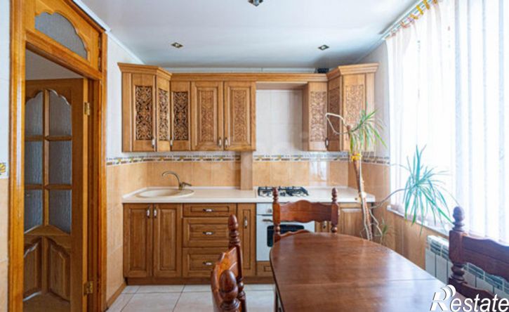 3-комн квартира Севастополь, улица Генерала Лебедя, 36
