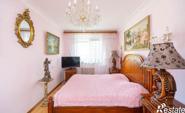 3-комн квартира Севастополь, улица Генерала Лебедя, 36