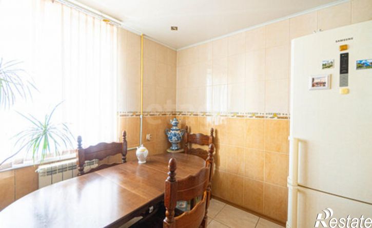 3-комн квартира Севастополь, улица Генерала Лебедя, 36
