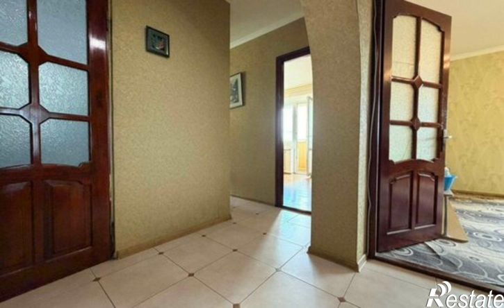3-комн квартира Симферополь, Кечкеметская улица, 94А