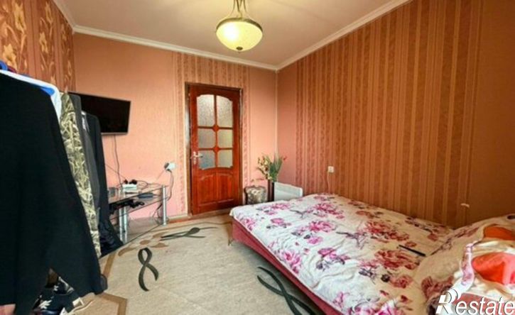 3-комн квартира Симферополь, Кечкеметская улица, 94А