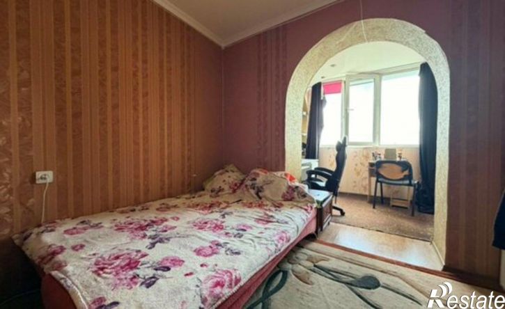 3-комн квартира Симферополь, Кечкеметская улица, 94А