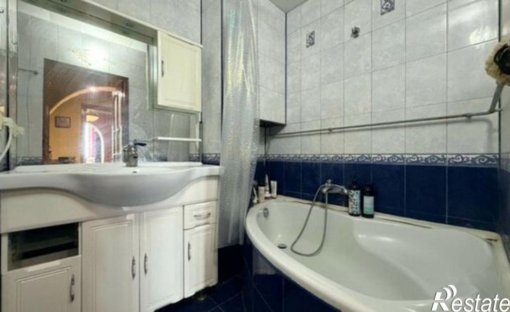 3-комн квартира Симферополь, Кечкеметская улица, 94А