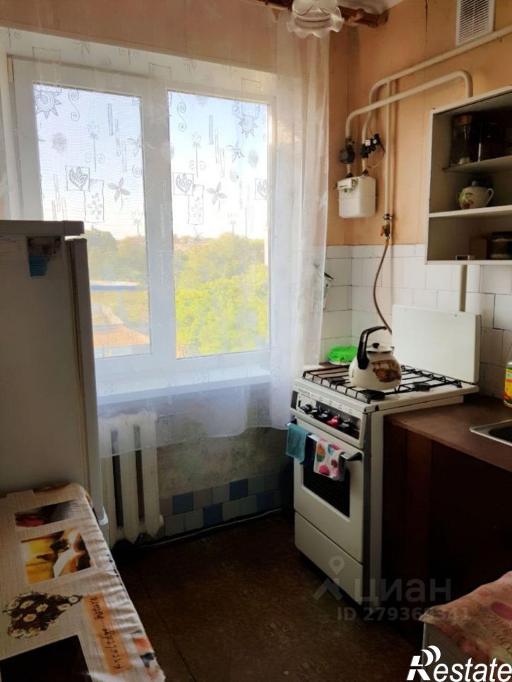 3-комн квартира Керчь, улица Орджоникидзе, 124