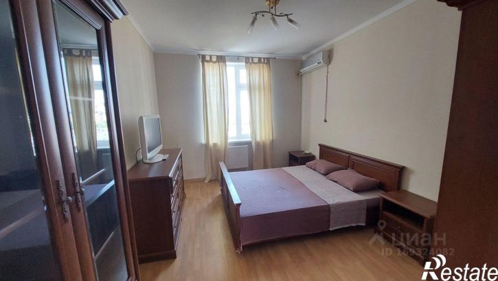 4-комн квартира Евпатория, улица Дёмышева, 125А