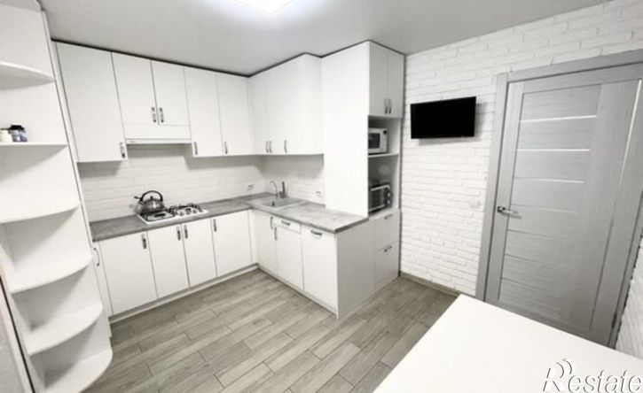 2-комн квартира Симферополь, Караимская улица, 9