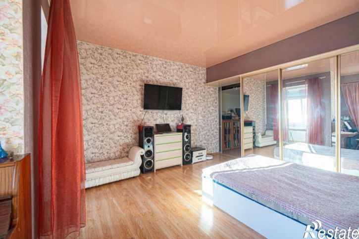 3-комн квартира Античный пр-кт, 11,  д. 11