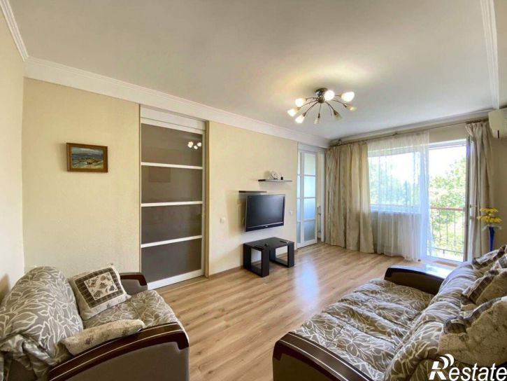 3-комн квартира ул Ефремова, 14,  д. 14