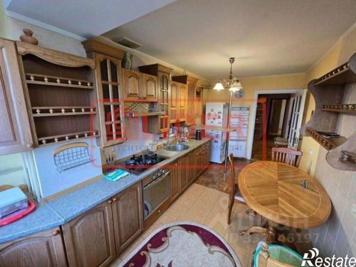 4-комн квартира пр-кт Генерала Острякова, 128,  д. 128