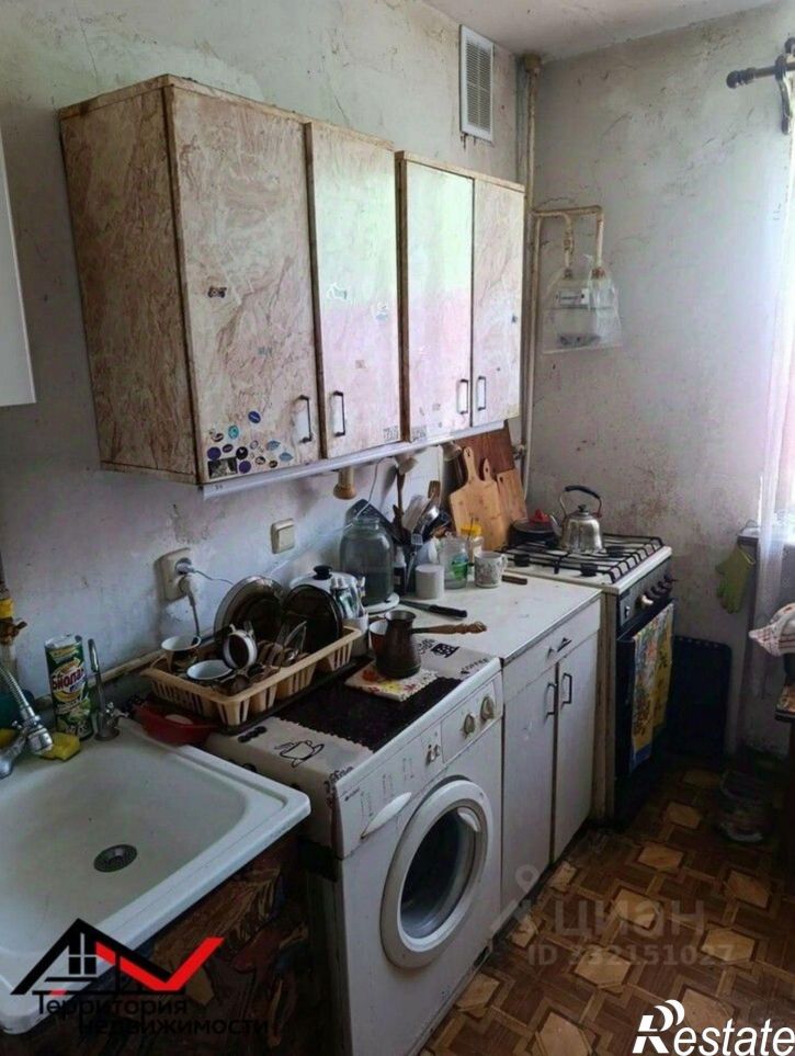 3-комн квартира ул Александра Маринеско, 15,  д. 15