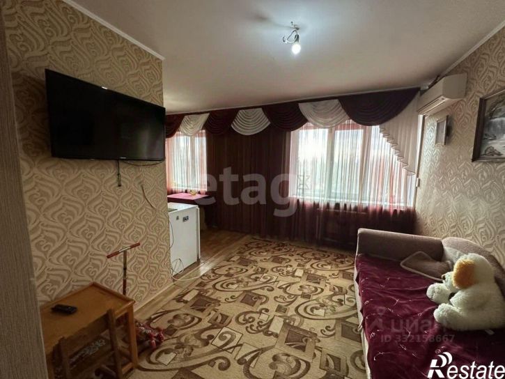 3-комн квартира ул Иванищева, 15,  д. 15