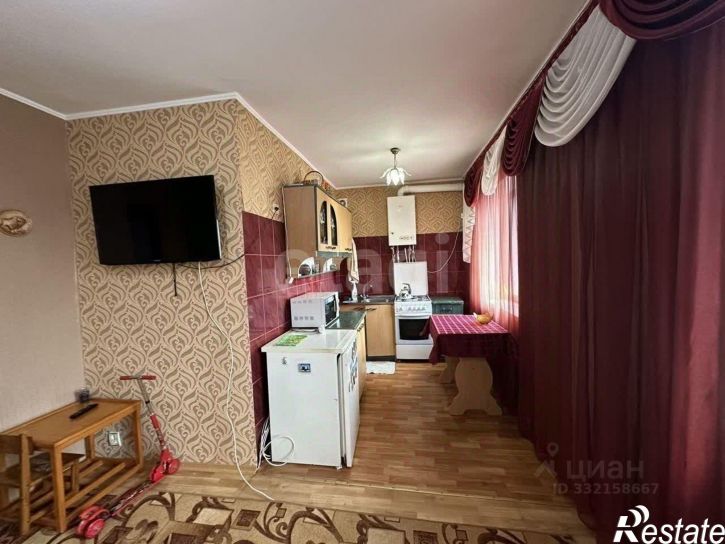 3-комн квартира ул Иванищева, 15,  д. 15