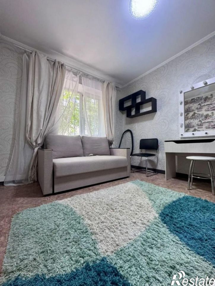 3-комн квартира Симферополь, улица Лескова, 64
