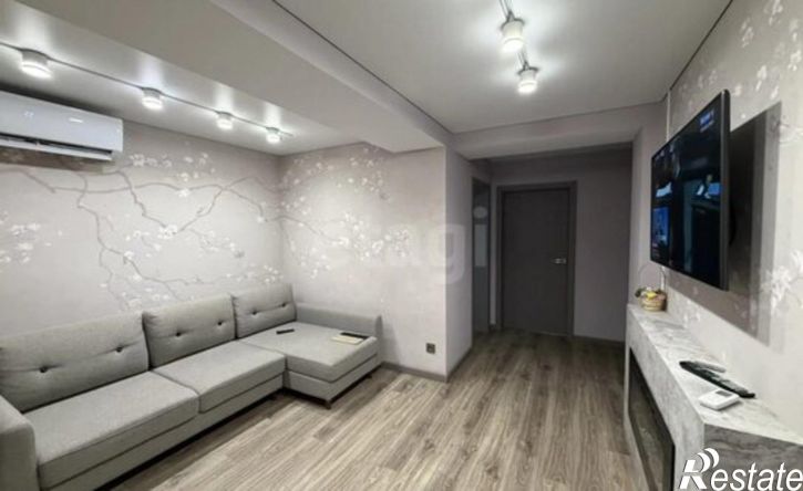 3-комн квартира Севастополь, проспект Победы, 57