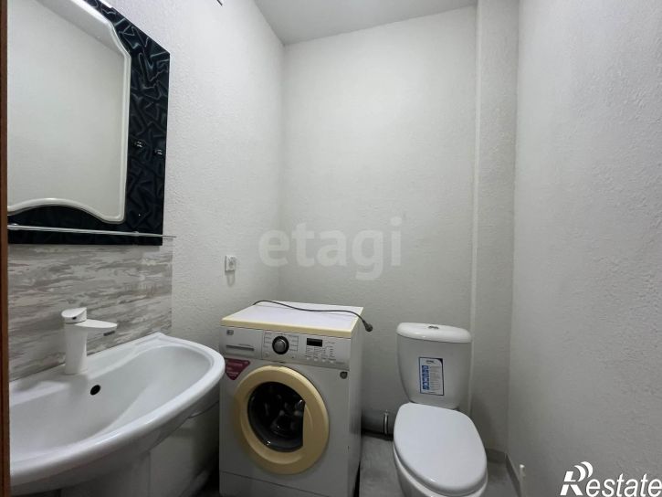 2-комн квартира Россия, Набережная улица, 17
