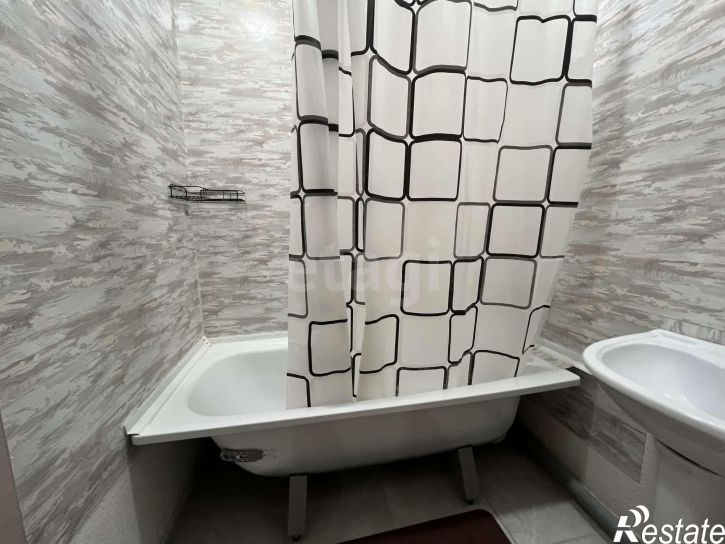 2-комн квартира Россия, Набережная улица, 17