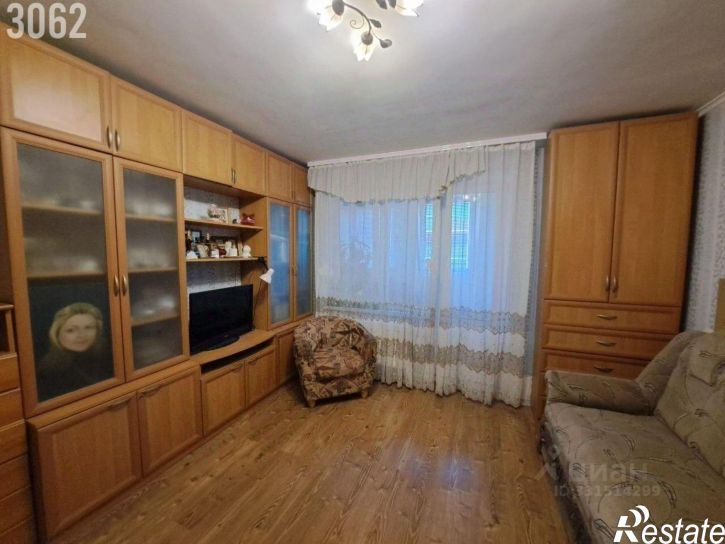 3-комн квартира ул Колобова, 18/6,  д. 18/6
