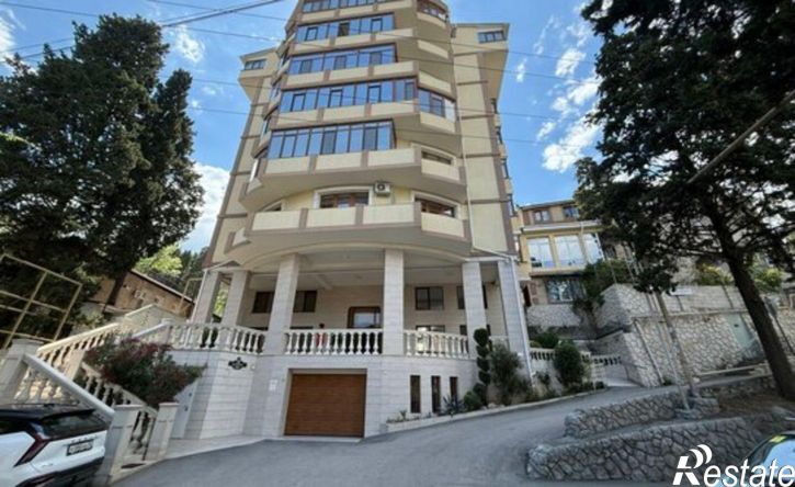 2-комн квартира Ялта, улица Володарского, 3