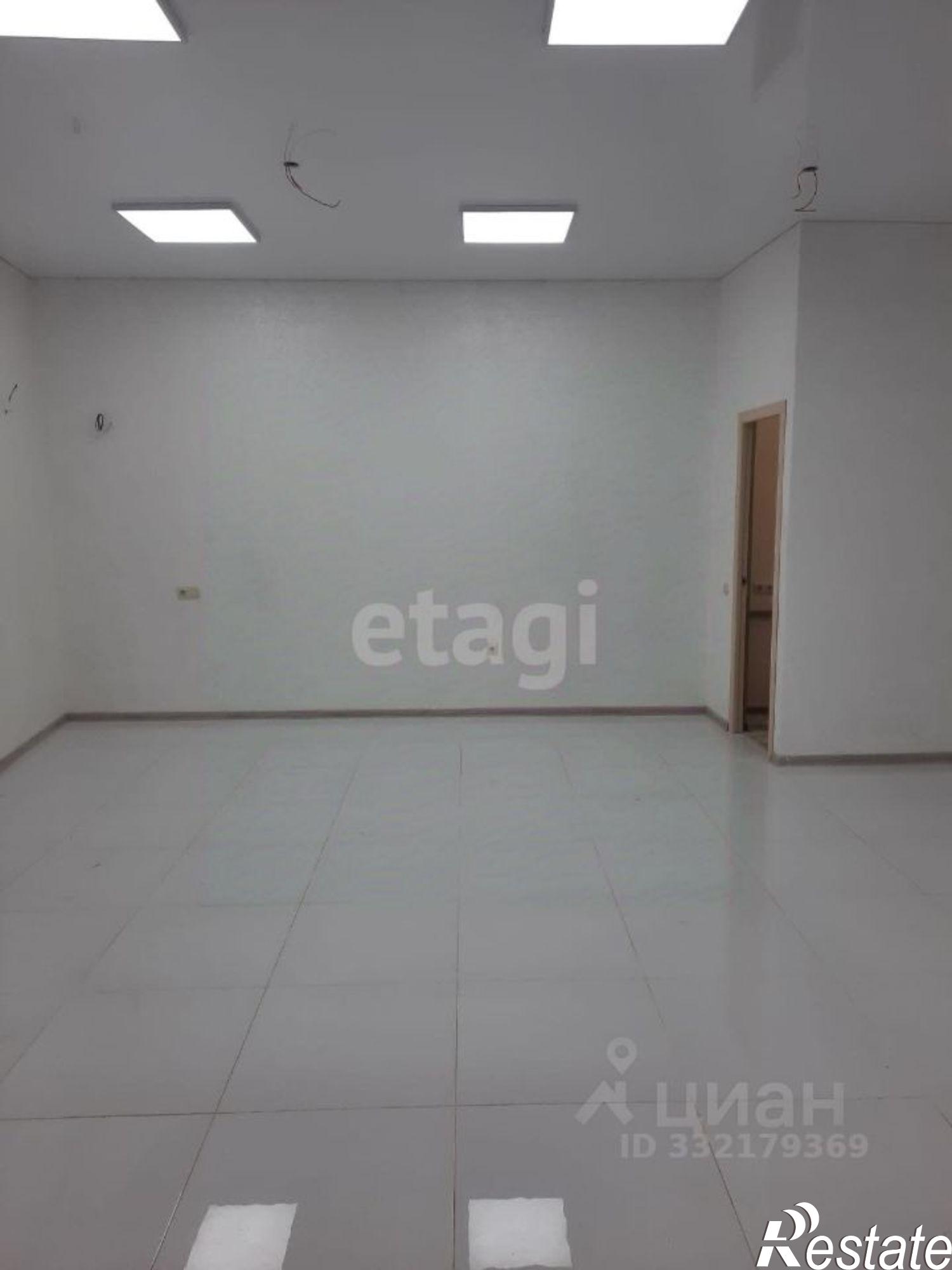 Купить торговое помещение за 5 449 350 рублей на городской округ Евпатория