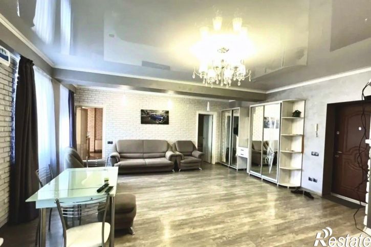 2-комн квартира Симферополь, проспект Победы