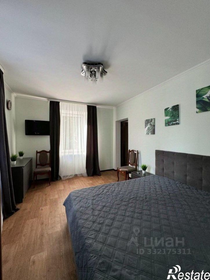 3-комн квартира Шмидта ул,дом 17