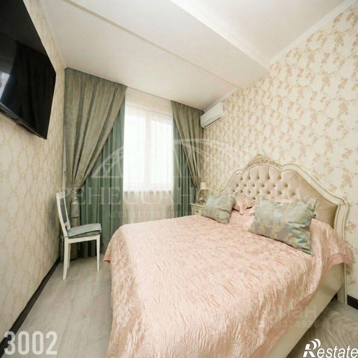 2-комн квартира улица Челнокова, 17к2А