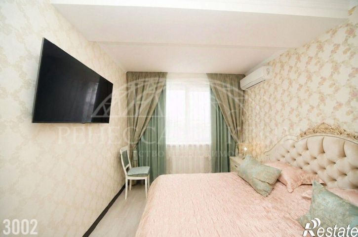2-комн квартира улица Челнокова, 17к2А