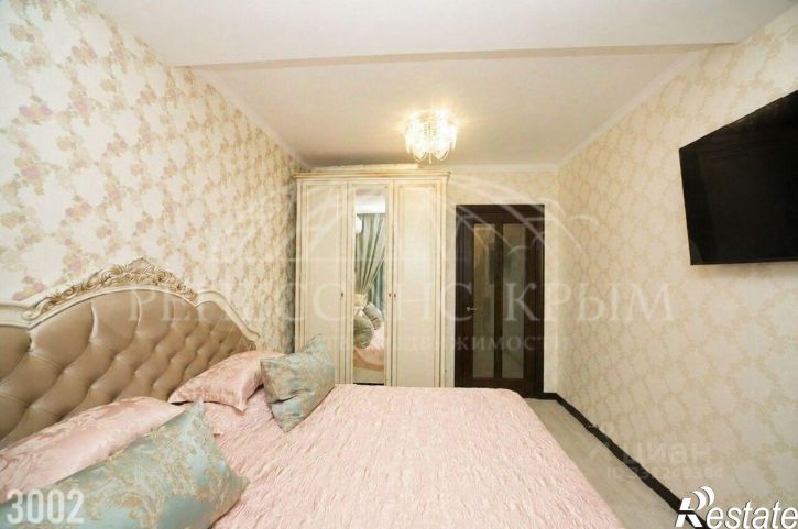 2-комн квартира улица Челнокова, 17к2А
