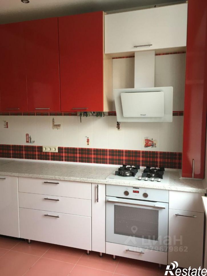 2-комн квартира Феодосия, улица Горького, 2