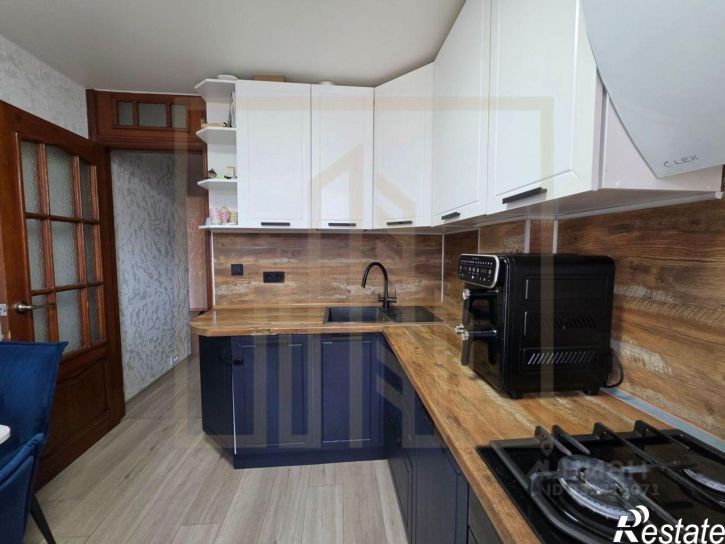 3-комн квартира улица Адмирала Фадеева, д 27ж