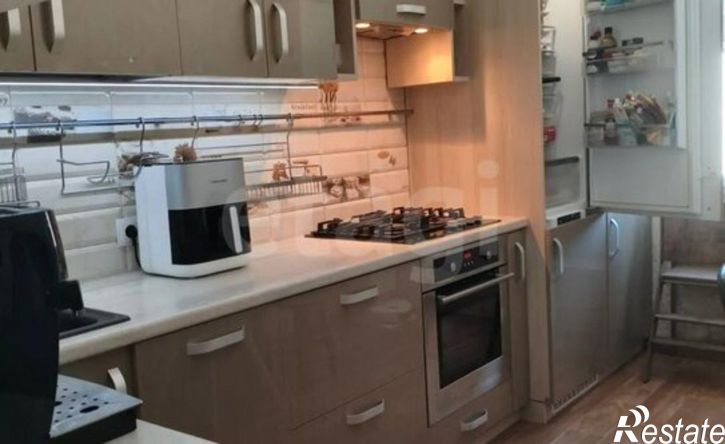 3-комн квартира Столетовский пр-кт, 24,  д. 24