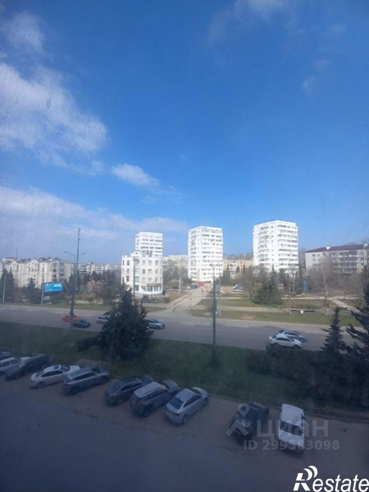 Комната пр-кт Октябрьской революции, 20,  д. 20