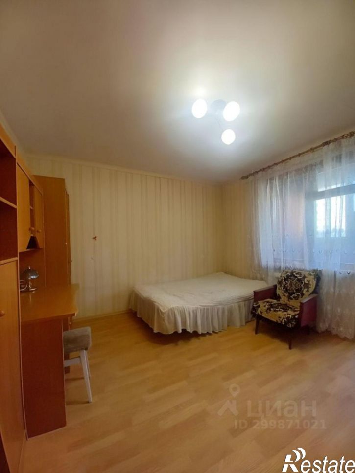 Комната пр-кт Октябрьской революции, 32,  д. 32