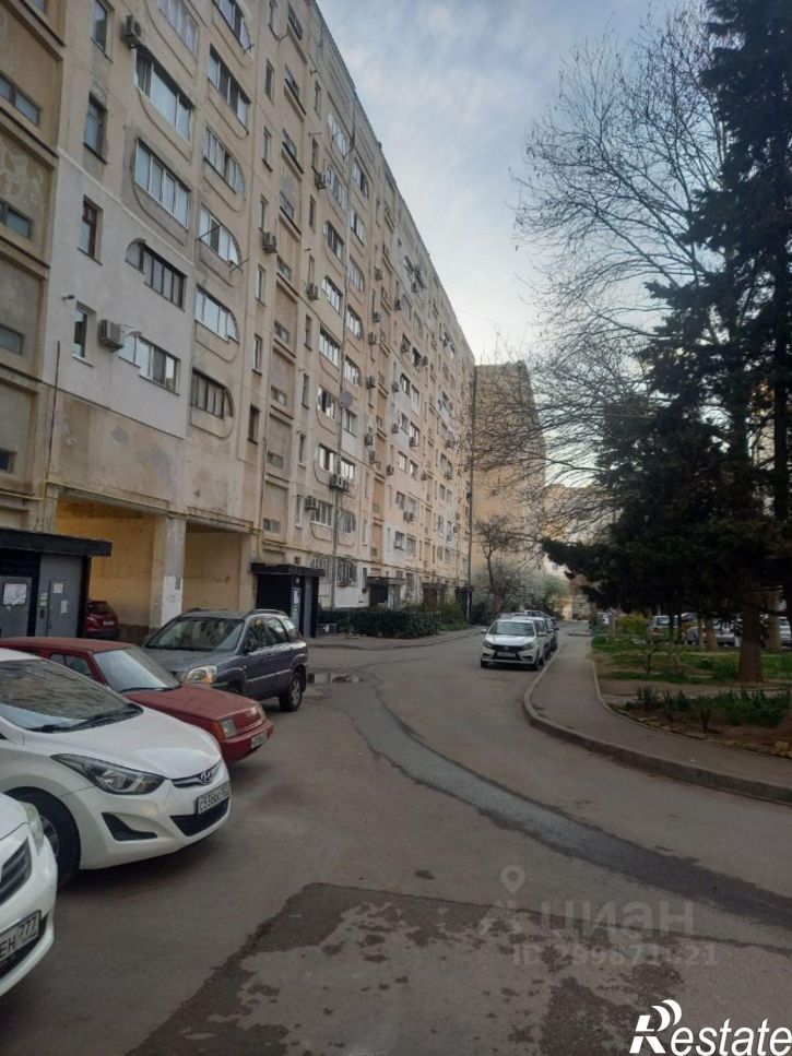 Комната пр-кт Октябрьской революции, 32,  д. 32