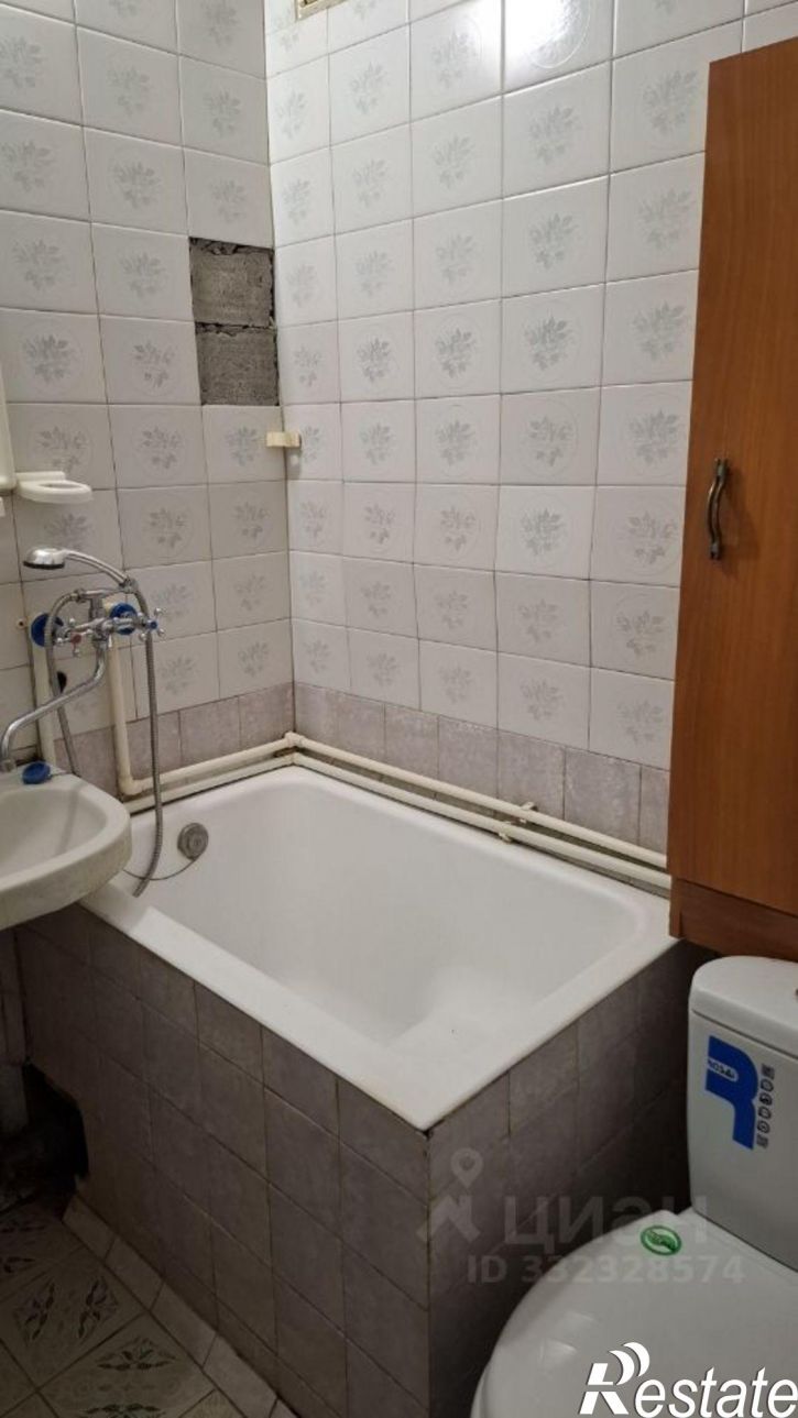 3-комн квартира пр-кт Генерала Острякова, 107,  д. 107