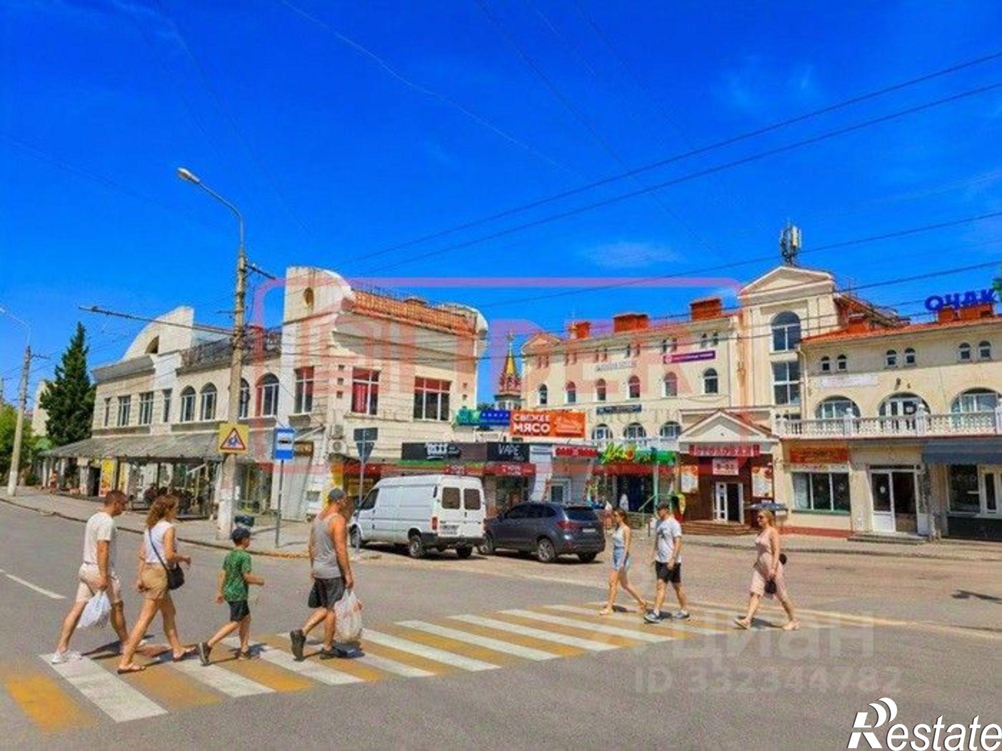 Сдать торговое помещение за 50 000 рублей на ул Очаковцев, 31