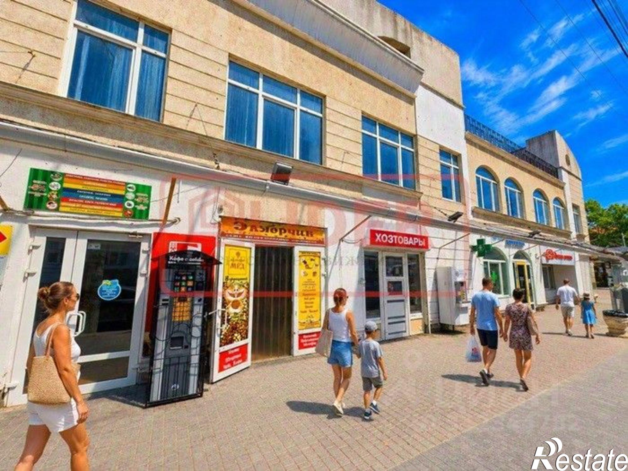 Сдать торговое помещение за 50 000 рублей на ул Очаковцев, 31