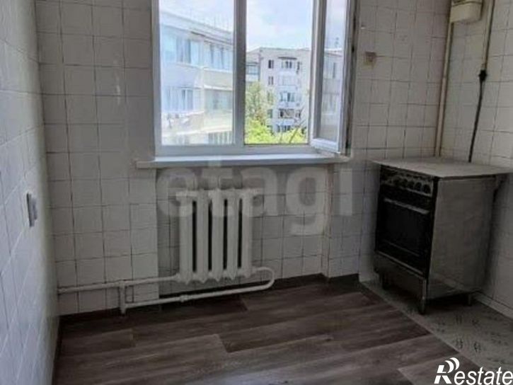 3-комн квартира пр-кт Генерала Острякова, 93,  д. 93