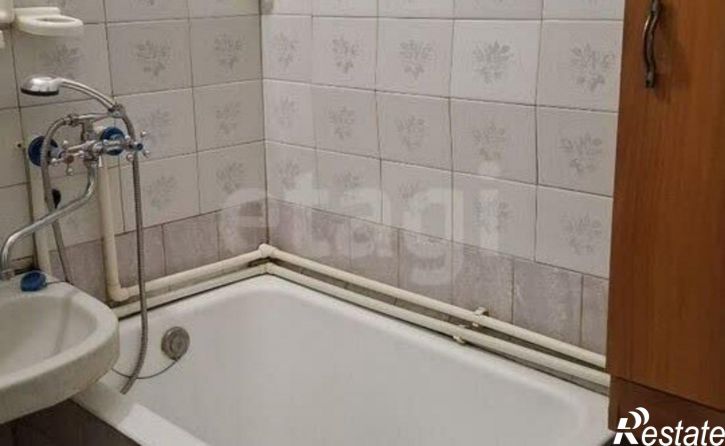 3-комн квартира пр-кт Генерала Острякова, 93,  д. 93