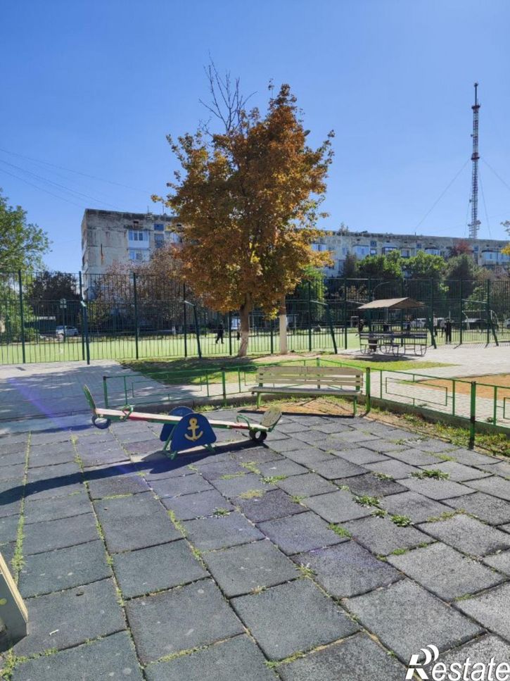 3-комн квартира мкр 10, 13,  д. 13