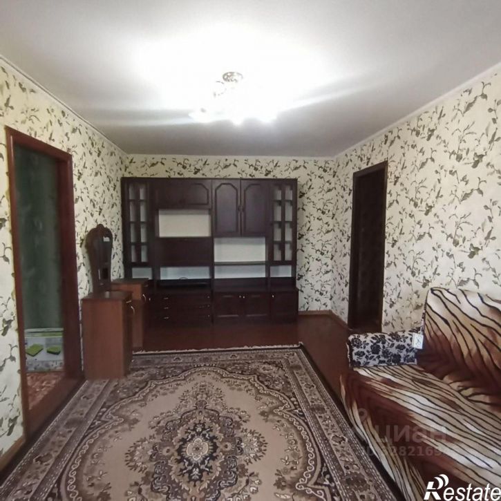 3-комн квартира мкр 8, 7,  д. 7