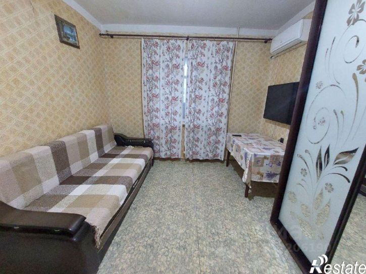 2-комн квартира Феодосия г., Челнокова ул., 102