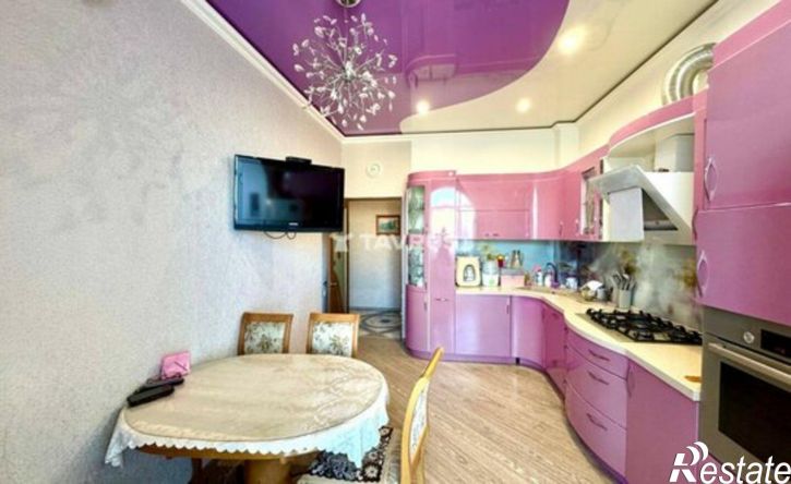 3-комн квартира Симферополь, Дачная улица, 22