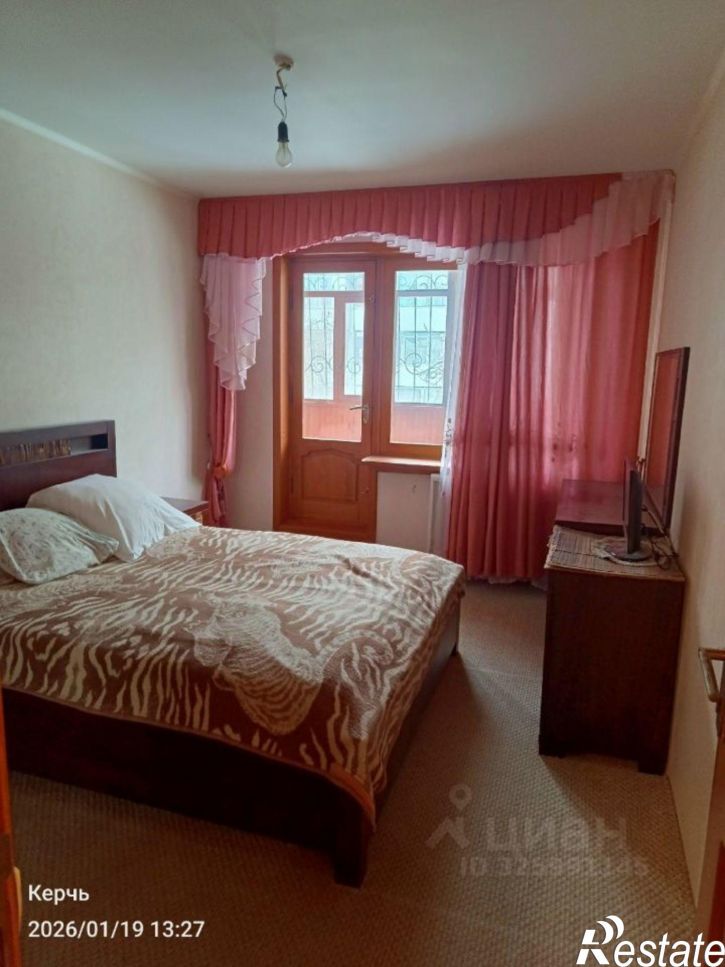 4-комн квартира Керчь, Заречная улица, 34