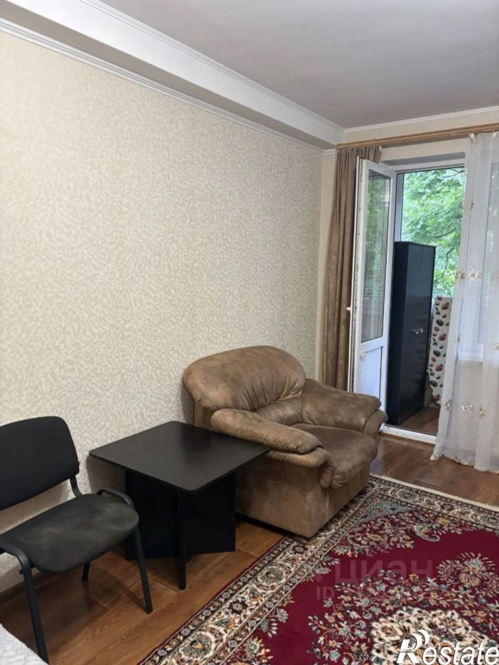 1-комн квартира пр-кт Генерала Острякова, 104,  д. 104