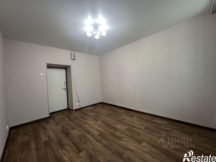 Комната ул Дмитрия Загорулько, 6,  д. 6