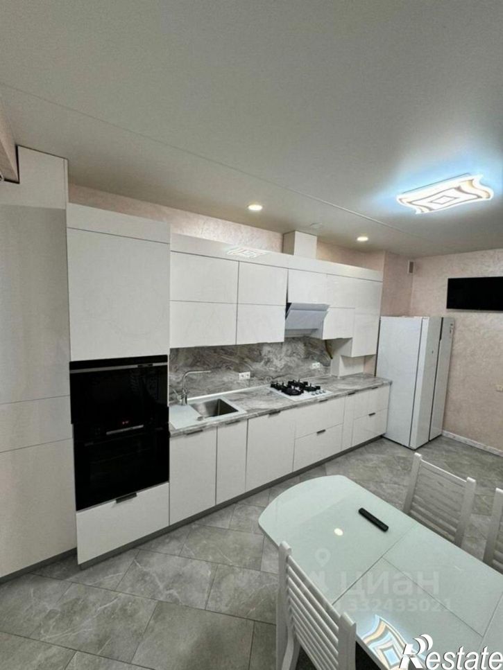 2-комн квартира Симферополь, улица Крылова, 36