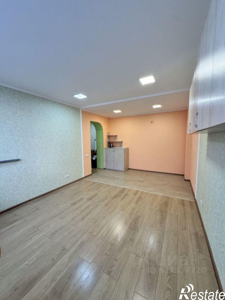 3-комн квартира Полупанова ул,дом 27д